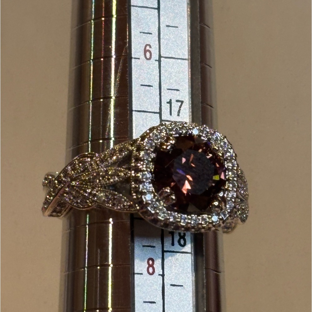 Ring bomb party size 7 silver toned ring with faux purple stone. Beautiful - Picture 3 of 5